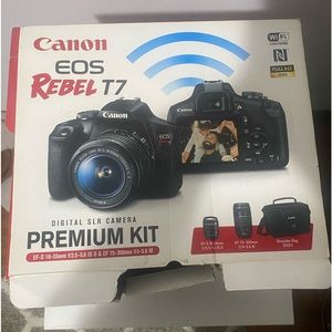 SOLD Canon Eos Rebel T7 kit